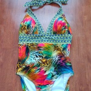 Venus Bohemian One-Piece, size 6, super cute, new